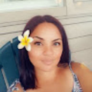 Meet your Posher, Yesenia